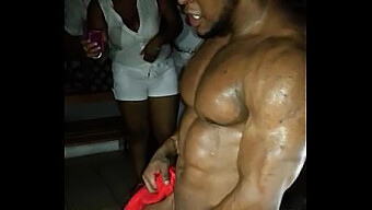 Dominican Muscle Stripper Blade'S Sensual Striptease Display