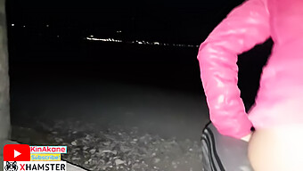 Teen Girl Gives Me A Blowjob On The Beach During My Vacation