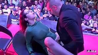 Zenda Sexy and Jotade compete in a public Romanian sex act